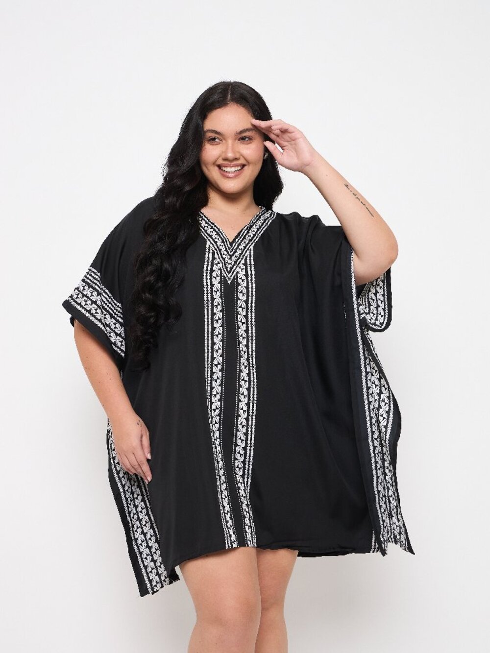 Plus Size Black & White Tribal Print V-Neck Tunic beach cover-up dress
